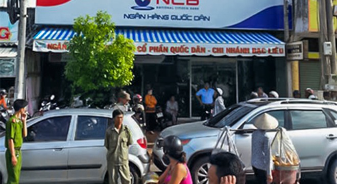  Ký chứng thư bảo lãnh sai thẩm quyền, ai phải bồi thường? 