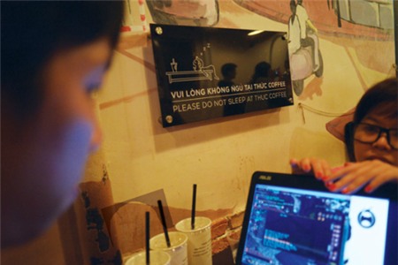 Quán cà phê 'cú đêm' của cô chủ 8x 