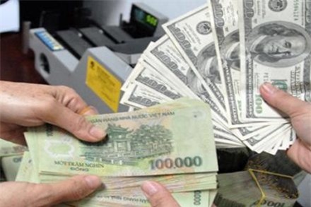 “Lãi suất không nên giảm quá sâu”