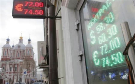 Đồng Ruble mất giá và nỗi lo của nước Nga