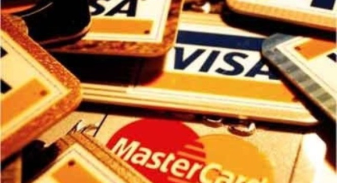  Bảo vệ thẻ tín dụng khi giao dịch trực tuyến  