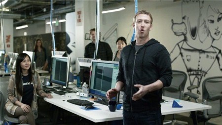 Tỉ phú Facebook: Bỏ tỉ đô la này để kiếm tỉ đô la khác 