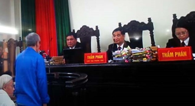  Phúc thẩm vụ án “bầu” Kiên: Một bị cáo ngất phải cấp cứu 