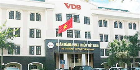 Hơn 511 tỷ đồng tiền hợp pháp của ngân hàng VDB bị lấy làm... vật chứng