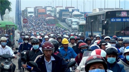 Từ 1/5/2015: Tăng thuế bảo vệ môi trường đối với xăng lên 3000 đồng/lít